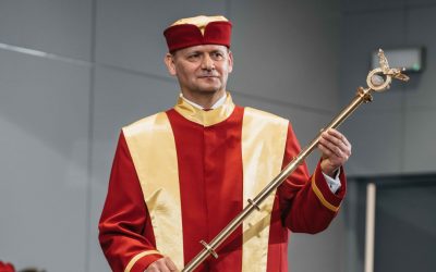 Nový rektor Univerzity Tomáše Bati byl slavnostně uveden do funkce