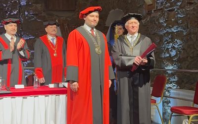 Profesor Vladimír Vašek získal čestný doktorát