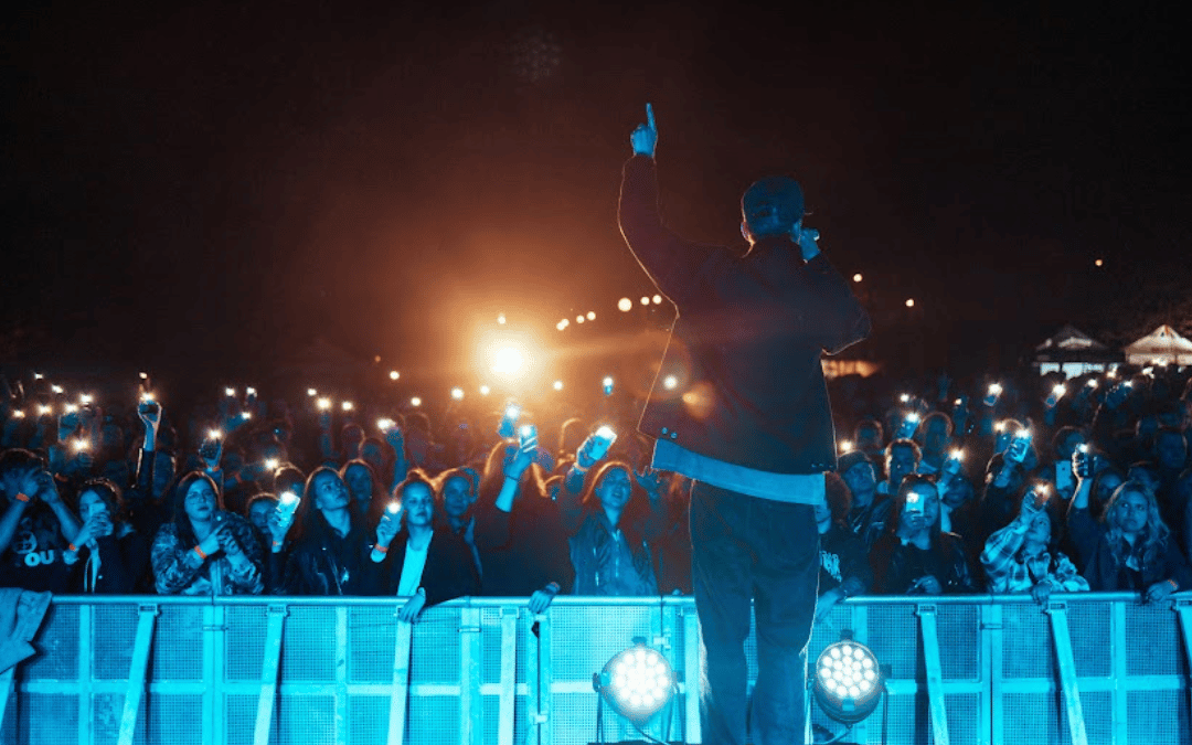 Ze Survivoru rovnou na festival. Na Majálesu UTB vystoupí Renne Dang a další známá jména