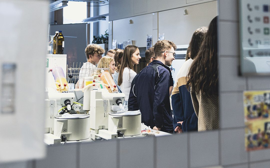 Zažij vědu 2025: Dva dny interaktivních vědeckých workshopů
